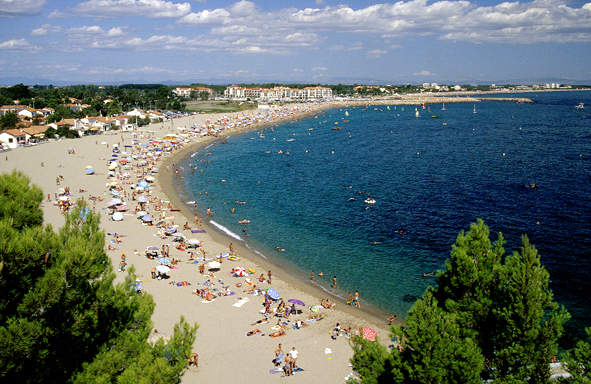 The beach of Racou in Argel�s sur mer.