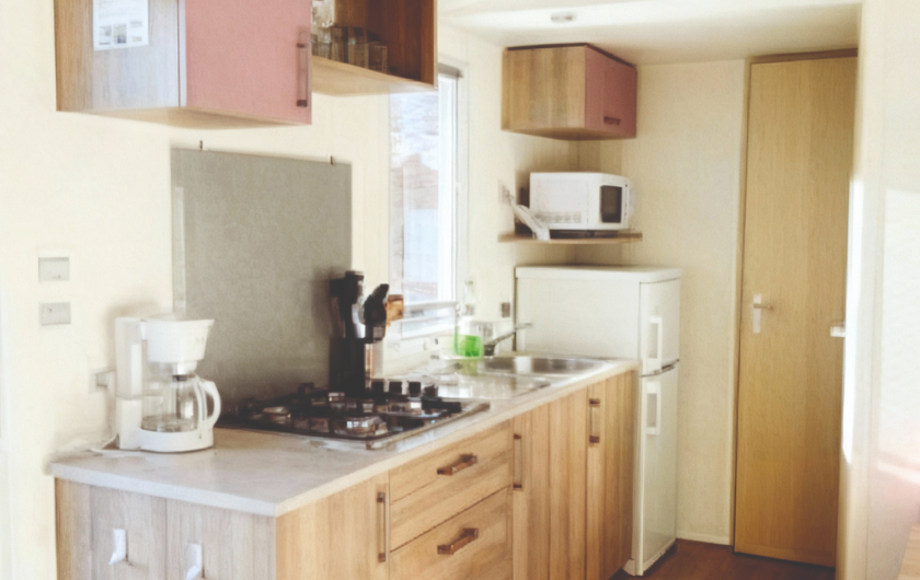 Mobile home Pyrenees kitchen